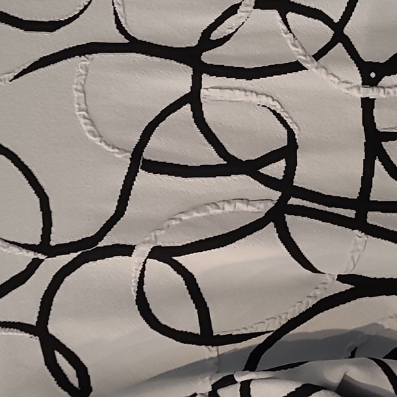 Women's size 12 jacket black and white knit - Picture 6 of 8